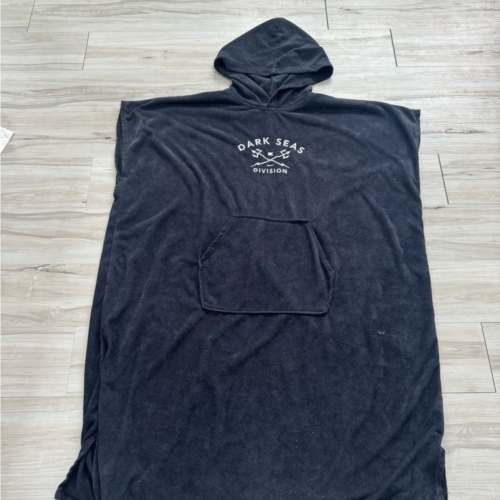 Dark Seas Surf Poncho